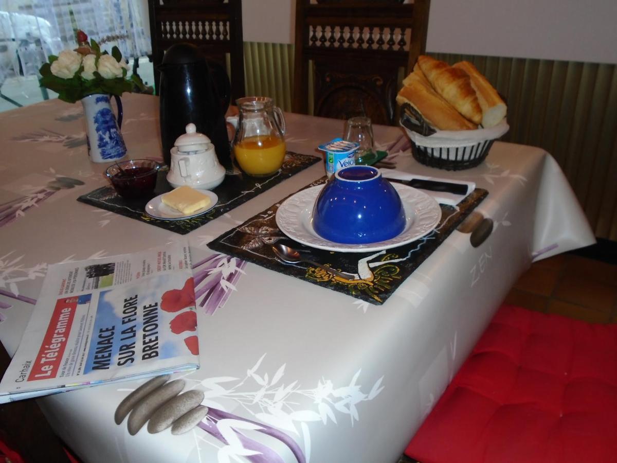 La Mare Aux Fees Bed and Breakfast Huelgoat Eksteriør billede